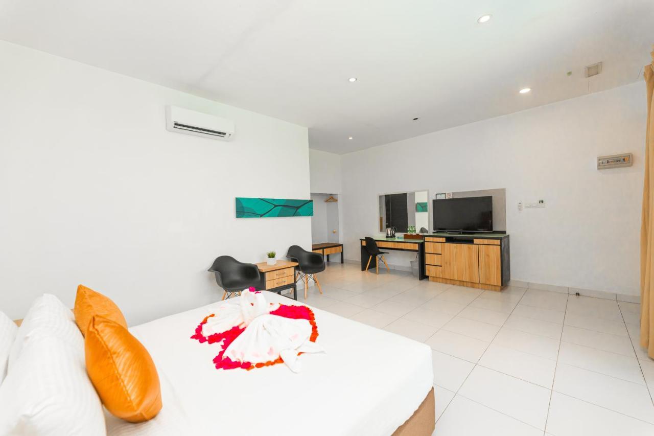 The Villa Langkawi Pantai Cenang  Εξωτερικό φωτογραφία