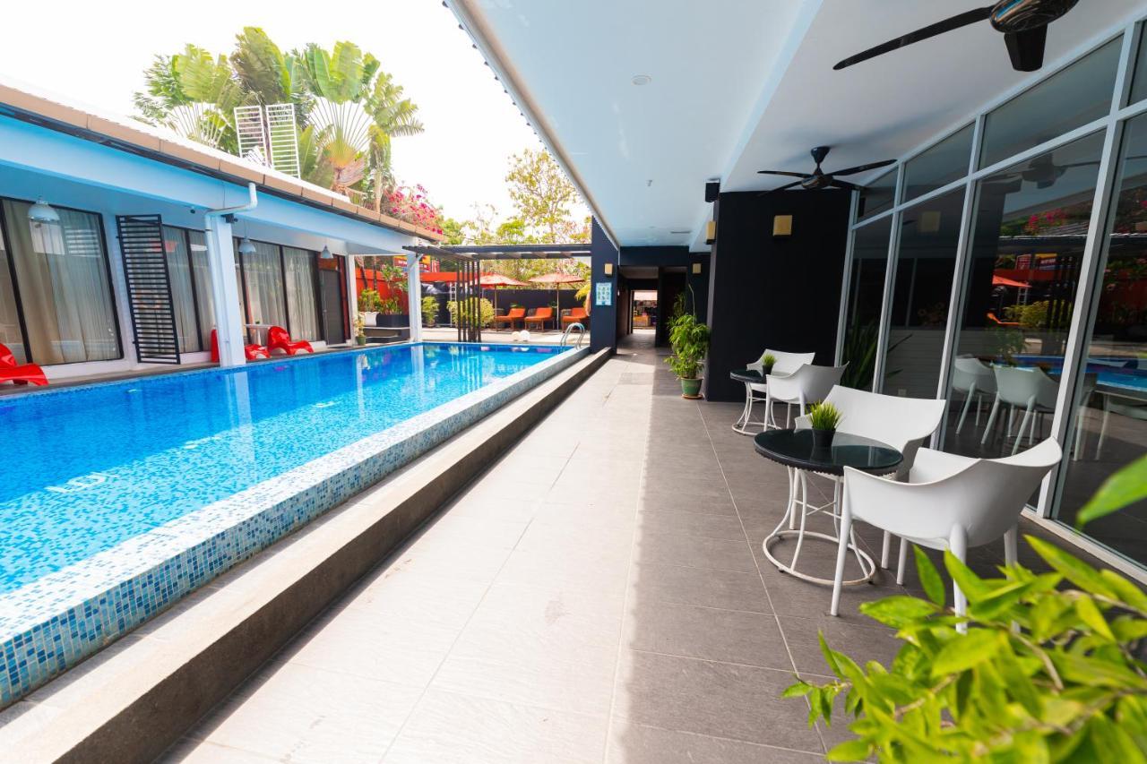 The Villa Langkawi Pantai Cenang  Εξωτερικό φωτογραφία